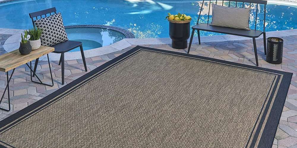 Outdoor Carpet Decking Poolside Gardens Quality Carpet for Patios Balconies 